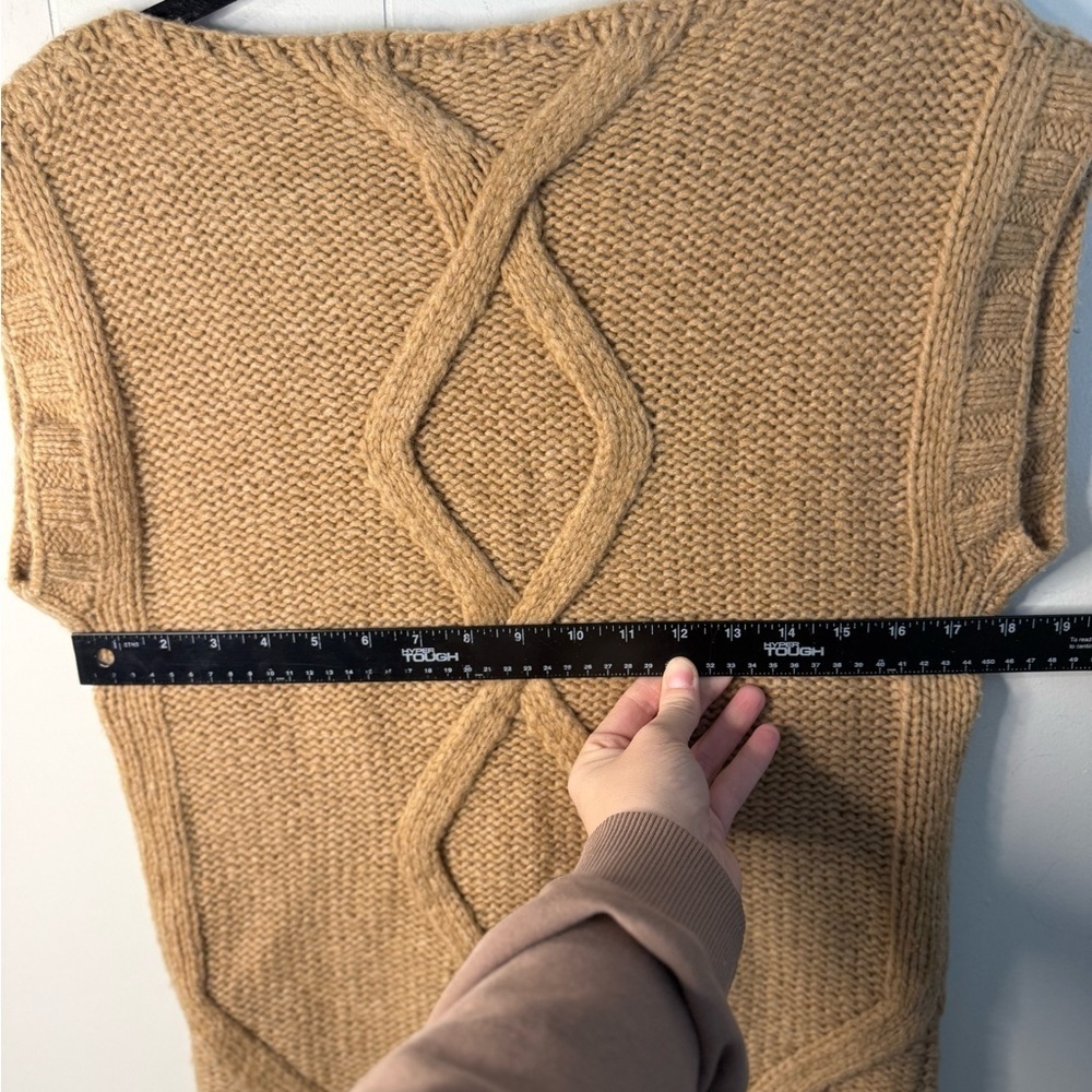 Tory Burch Cable Knit Sleeveless Tan Sweater, Size M - Picture 8 of 8